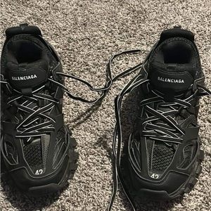 Balenciaga Tracks Led Size 42